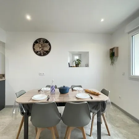 Nyaraló L'embarry Moumour